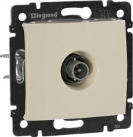 Купити розетка Legrand Valena Classic 774331  за ціною від 826 грн.