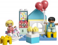 Купить конструктор Lego Playroom 10925  по цене от 999 грн.