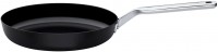 Купить сковородка Fiskars Rotisser 1023756  по цене от 5019 грн.