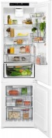 Купити вбудований холодильник Electrolux LNS 9TD19 S  за ціною від 48210 грн.