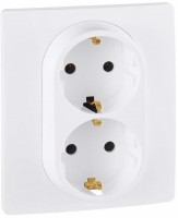 Купити розетка Legrand Etika 672223 за ціною від 174 грн.