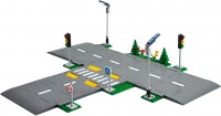 Купить конструктор Lego Road Plates 60304  по цене от 559 грн.