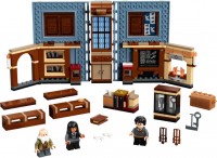 Купить конструктор Lego Hogwarts Moment Charms Class 76385: цена от 2269 грн.