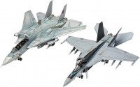 Купити збірна модель Revell Mavericks F/A-18E Super Hornet (1:72)  за ціною від 2920 грн.