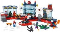 Купити конструктор Lego Attack on the Spider Lair 76175  за ціною від 4499 грн.