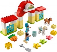 Купити конструктор Lego Horse Stable and Pony Care 10951  за ціною від 1799 грн.