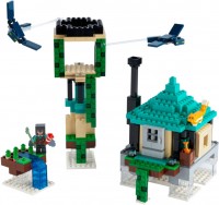 Купити конструктор Lego The Sky Tower 21173  за ціною від 3349 грн.