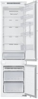 Купить встраиваемый холодильник Samsung BRB30600FWW: цена от 28200 грн.