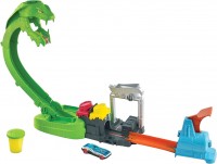 Купити автотрек / залізниця Hot Wheels Toxic Snake Strike GTT93  за ціною від 1399 грн.