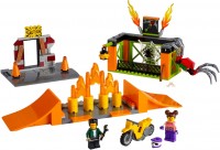Купить конструктор Lego Stunt Park 60293: цена от 999 грн.