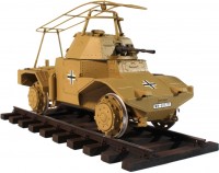 Купить сборная модель ICM Panzerspahwagen P 204 (f) Railway (1:35)  по цене от 1316 грн.
