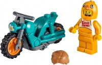 Купити конструктор Lego Chicken Stunt Bike 60310  за ціною від 499 грн.