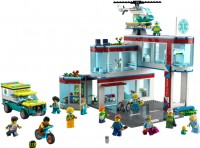 Купити конструктор Lego Hospital 60330  за ціною від 4799 грн.