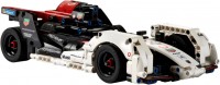Купить конструктор Lego Formula E Porsche 99X Electric 42137: цена от 2099 грн.