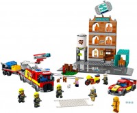 Купить конструктор Lego Fire Brigade 60321: цена от 5199 грн.