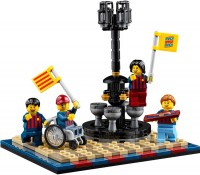 Купити конструктор Lego FC Barcelona Celebration 40485  за ціною від 2499 грн.