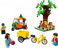 Купить конструктор Lego Picnic in the Park 60326  по цене от 1149 грн.