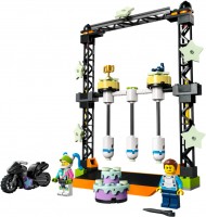 Купити конструктор Lego The Knockdown Stunt Challenge 60341  за ціною від 552 грн.