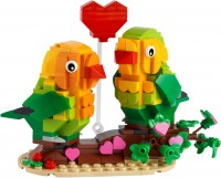 Купити конструктор Lego Valentine Lovebirds 40522  за ціною від 2499 грн.