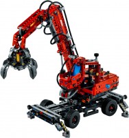 Купить конструктор Lego Material Handler 42144  по цене от 4699 грн.