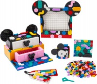 Купити конструктор Lego Mickey Mouse and Minnie Mouse Back-to-School Project Box 41964  за ціною від 1799 грн.