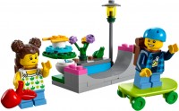 Купити конструктор Lego Kids Playground 30588  за ціною від 247 грн.