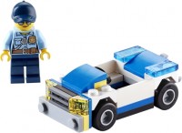 Купити конструктор Lego Police Car 30366  за ціною від 299 грн.