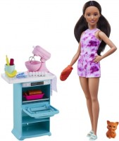 Купити лялька Barbie Doll and Kitchen Playset HCD44  за ціною від 1190 грн.