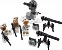 Купити конструктор Lego Defence of Hoth 40557  за ціною від 1299 грн.
