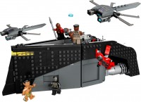 Купить конструктор Lego Black Panther War on the Water 76214  по цене от 3599 грн.