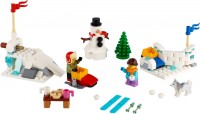 Купити конструктор Lego Winter Snowball Fight 40424  за ціною від 1099 грн.