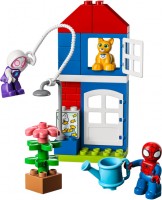 Купити конструктор Lego Spider-Mans House 10995  за ціною від 699 грн.