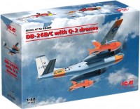 Купить сборная модель ICM DB-26B/C with Q-2 Drones (1:48)  по цене от 2349 грн.