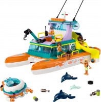 Купити конструктор Lego Sea Rescue Boat 41734  за ціною від 2399 грн.
