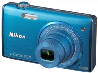 Купить фотоаппарат Nikon Coolpix S5200  по цене от 2639 грн.