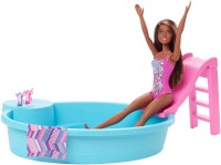 Купить кукла Barbie Doll and Swimming Pool GHL92  по цене от 999 грн.