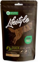 Купити корм для собак Natures Protection Lifestyle Snack Soft Duck Dices with Seaweed 75 g  за ціною від 127 грн.