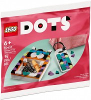 Купить конструктор Lego Animal Tray and Bag Tag 30637  по цене от 199 грн.