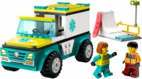 Купити конструктор Lego Emergency Ambulance and Snowboarder 60403  за ціною від 542 грн.