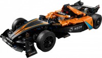 Купити конструктор Lego NEOM McLaren Formula E Race Car 42169  за ціною від 1749 грн.