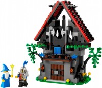 Купить конструктор Lego Majistos Magical Workshop 40601  по цене от 2199 грн.