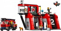 Купить конструктор Lego Fire Station with Fire Truck 60414  по цене от 2540 грн.