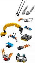 Купить конструктор Lego Boost My City Vehicle Set 40303  по цене от 499 грн.