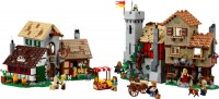 Купить конструктор Lego Medieval Town Square 10332  по цене от 11799 грн.