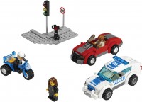 Купить конструктор Lego Police Chase 3648  по цене от 2799 грн.