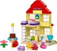 Купить конструктор Lego Peppa Pig Birthday House 10433  по цене от 1348 грн.