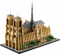 Купить конструктор Lego Notre-Dame de Paris 21061  по цене от 7376 грн.