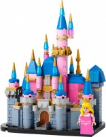 Купить конструктор Lego Mini Disney Sleeping Beauty Castle 40720: цена от 2799 грн.