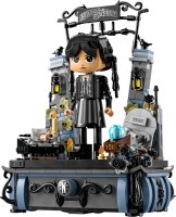 Купить конструктор Lego Wednesday Addams Figure 76780: цена от 3499 грн.