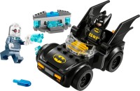 Купити конструктор Lego Batman and Batmobile vs Mr. Freeze 76301  за ціною від 759 грн.